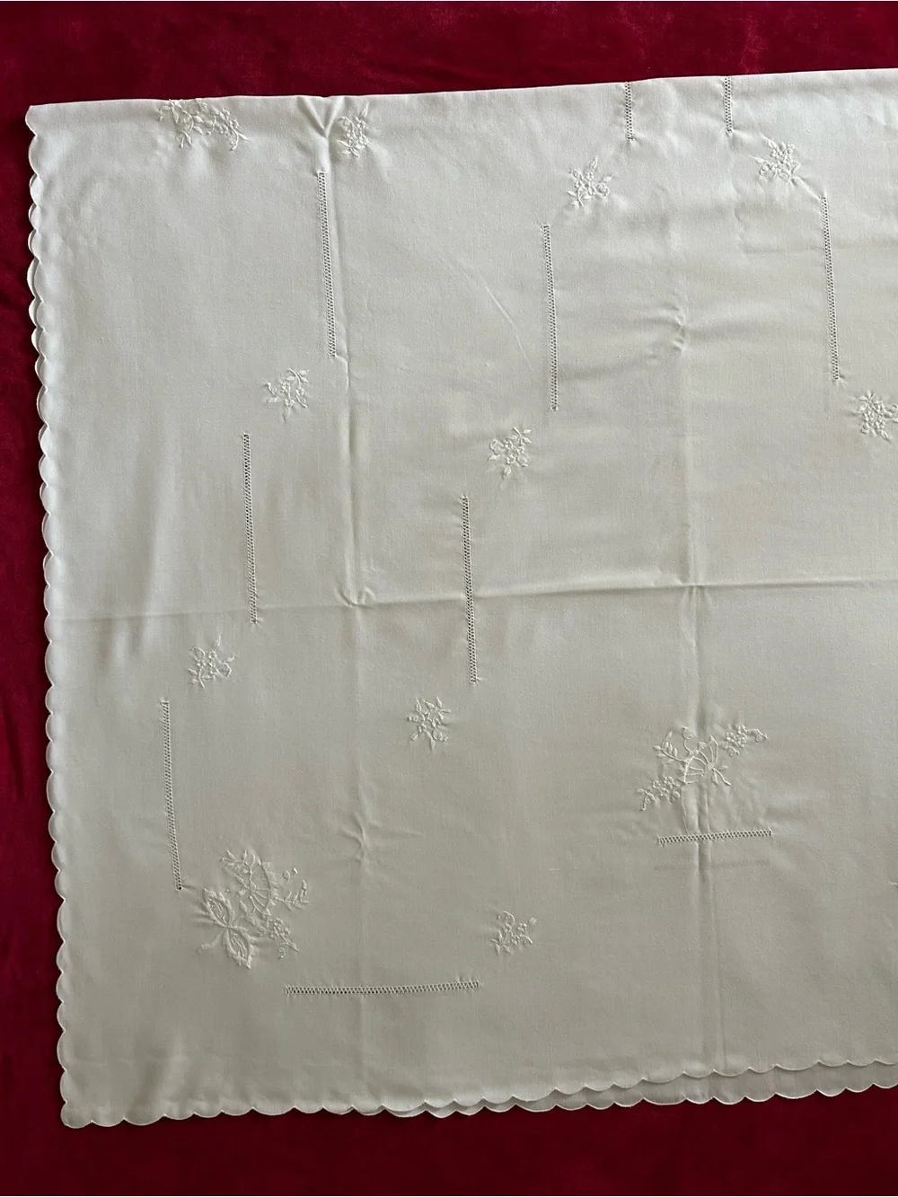 Vintage Tablecloth 54